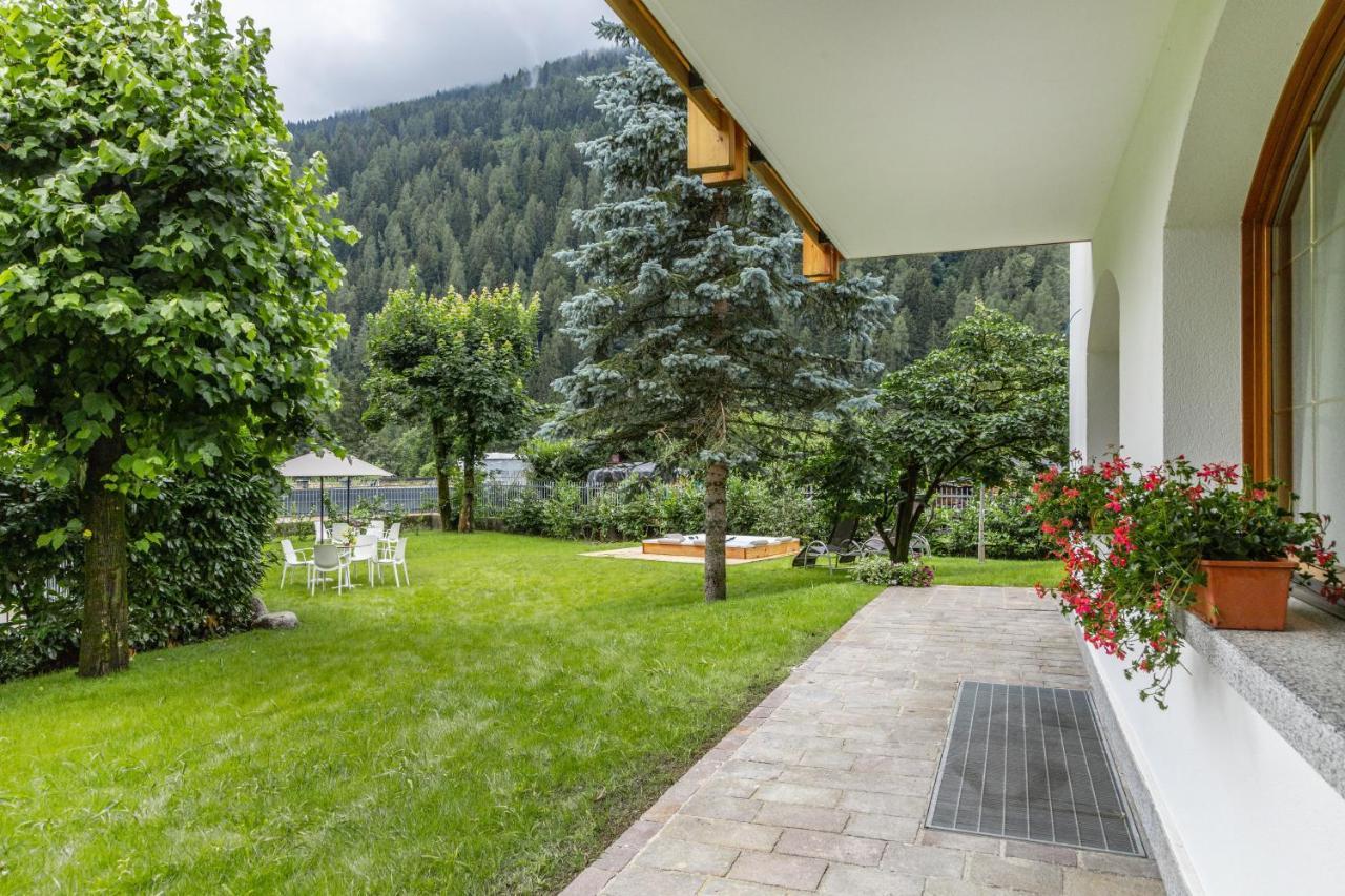 Chalet Mountain Plaza - Apt Greenvalley Pinzolo Kültér fotó